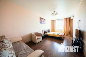 1-к квартира, посуточно, 60м2, 1/1 этаж