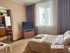 Студия квартира, посуточно, 42м2, 4/5 этаж