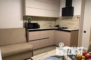 1-к квартира, посуточно, 42м2, 1/10 этаж