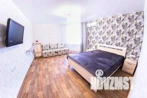 1-к квартира, посуточно, 40м2, 11/16 этаж