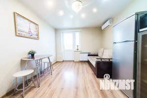 1-к квартира, посуточно, 54м2, 15/17 этаж