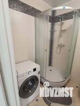 Студия квартира, посуточно, 40м2, 8/10 этаж