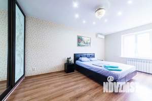 1-к квартира, посуточно, 54м2, 1/1 этаж