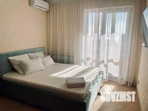 Студия квартира, посуточно, 33м2, 14/27 этаж