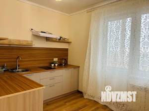 Студия квартира, посуточно, 40м2, 10/25 этаж