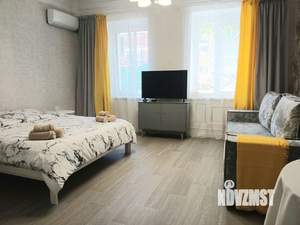 1-к квартира, посуточно, 40м2, 1/2 этаж