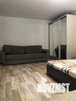 Студия квартира, посуточно, 36м2, 1/5 этаж