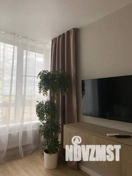 1-к квартира, посуточно, 36м2, 17/22 этаж