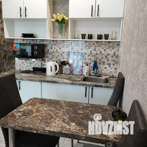 Студия квартира, посуточно, 30м2, 30/37 этаж