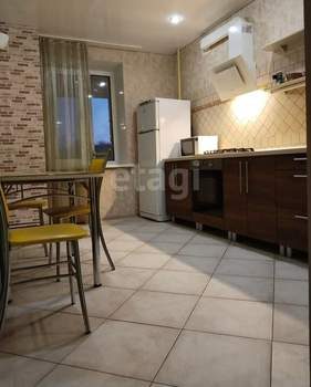 1-к квартира, на длительный срок, 42м2, 7/10 этаж