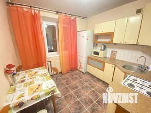 1-к квартира, посуточно, 40м2, 9/9 этаж