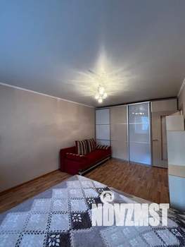 1-к квартира, посуточно, 43м2, 7/10 этаж