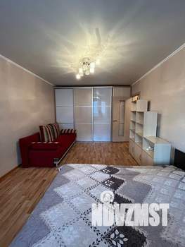 1-к квартира, посуточно, 43м2, 7/10 этаж
