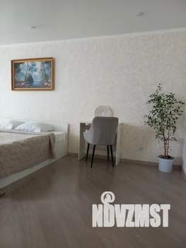 Студия квартира, посуточно, 32м2, 2/5 этаж