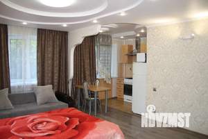 Студия квартира, посуточно, 40м2, 2/9 этаж