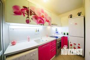 2-к квартира, посуточно, 56м2, 19/19 этаж