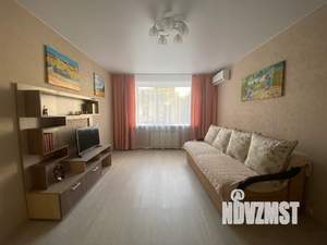 1-к квартира, посуточно, 42м2, 2/8 этаж