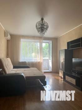 1-к квартира, посуточно, 33м2, 4/10 этаж