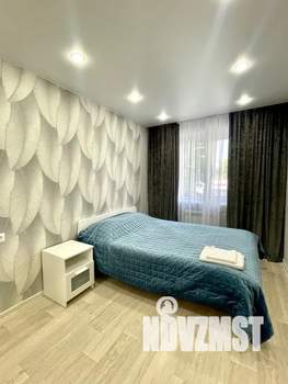 2-к квартира, посуточно, 45м2, 3/7 этаж