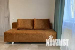 1-к квартира, посуточно, 35м2, 4/18 этаж