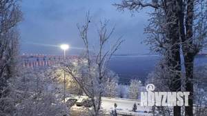 Студия квартира, посуточно, 42м2, 4/5 этаж