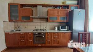 Студия квартира, посуточно, 42м2, 4/5 этаж