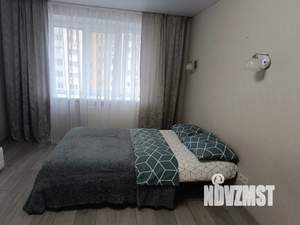 1-к квартира, посуточно, 40м2, 7/10 этаж
