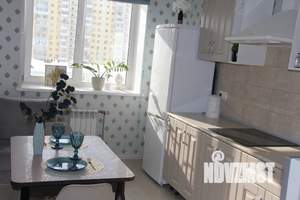 1-к квартира, посуточно, 38м2, 7/14 этаж