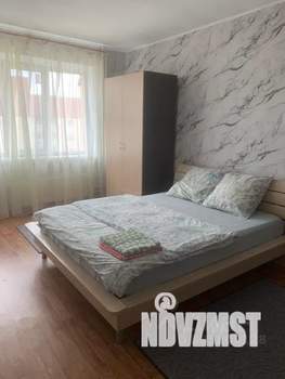 1-к квартира, посуточно, 37м2, 10/10 этаж