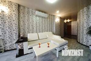 1-к квартира, посуточно, 52м2, 19/19 этаж