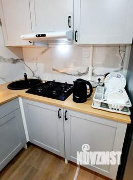 Студия квартира, посуточно, 32м2, 3/6 этаж