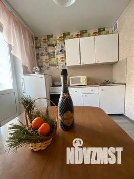 1-к квартира, посуточно, 40м2, 2/10 этаж