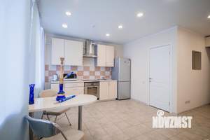 Студия квартира, посуточно, 40м2, 1/9 этаж