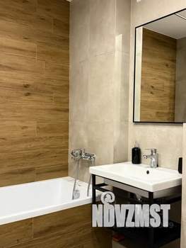 2-к квартира, посуточно, 64м2, 4/10 этаж