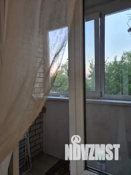 Студия квартира, посуточно, 36м2, 1/12 этаж