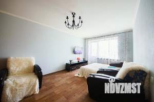 1-к квартира, посуточно, 50м2, 1/1 этаж