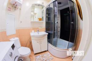 Студия квартира, посуточно, 40м2, 1/9 этаж