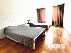 2-к квартира, посуточно, 80м2, 1/1 этаж