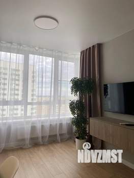 1-к квартира, посуточно, 37м2, 17/22 этаж
