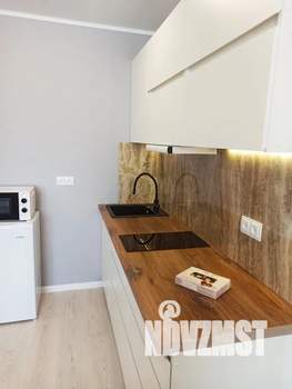 Студия квартира, посуточно, 30м2, 4/10 этаж