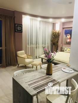 Студия квартира, посуточно, 53м2, 5/19 этаж