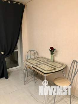 1-к квартира, посуточно, 46м2, 9/25 этаж