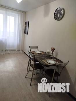 1-к квартира, посуточно, 38м2, 7/10 этаж