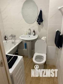 1-к квартира, посуточно, 40м2, 7/10 этаж