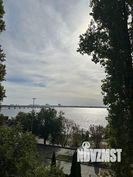 Студия квартира, посуточно, 42м2, 4/5 этаж