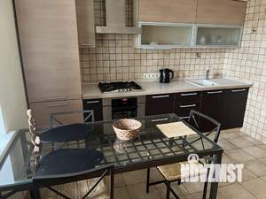1-к квартира, посуточно, 60м2, 1/1 этаж