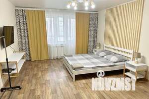 1-к квартира, посуточно, 39м2, 8/14 этаж