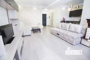 Студия квартира, посуточно, 35м2, 19/24 этаж