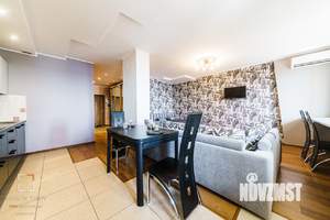 1-к квартира, посуточно, 46м2, 1/1 этаж