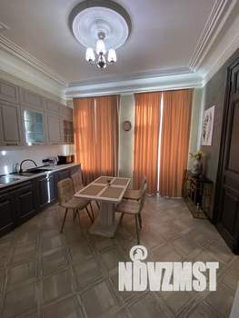 2-к квартира, посуточно, 90м2, 1/2 этаж